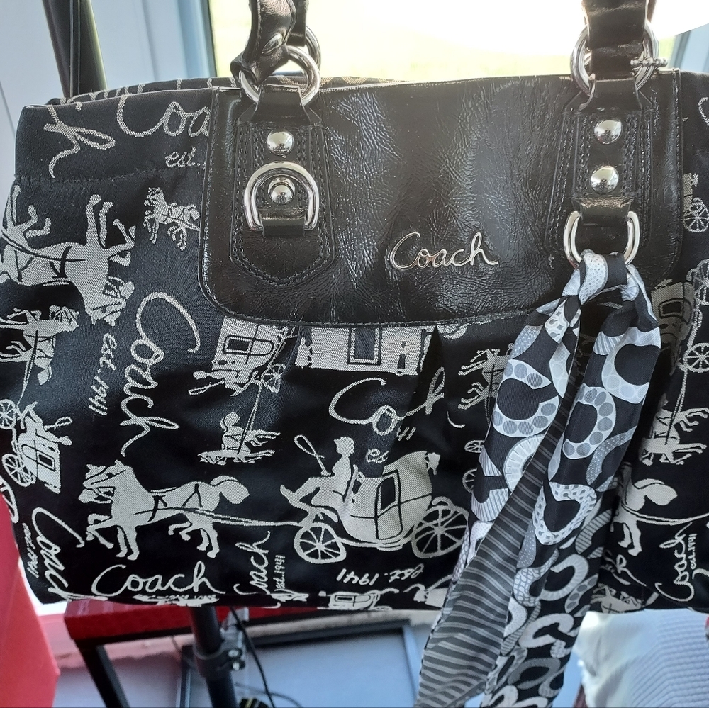 Authentic purse